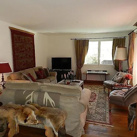 Διαμέρισμα Sleeps 6 Wifi *